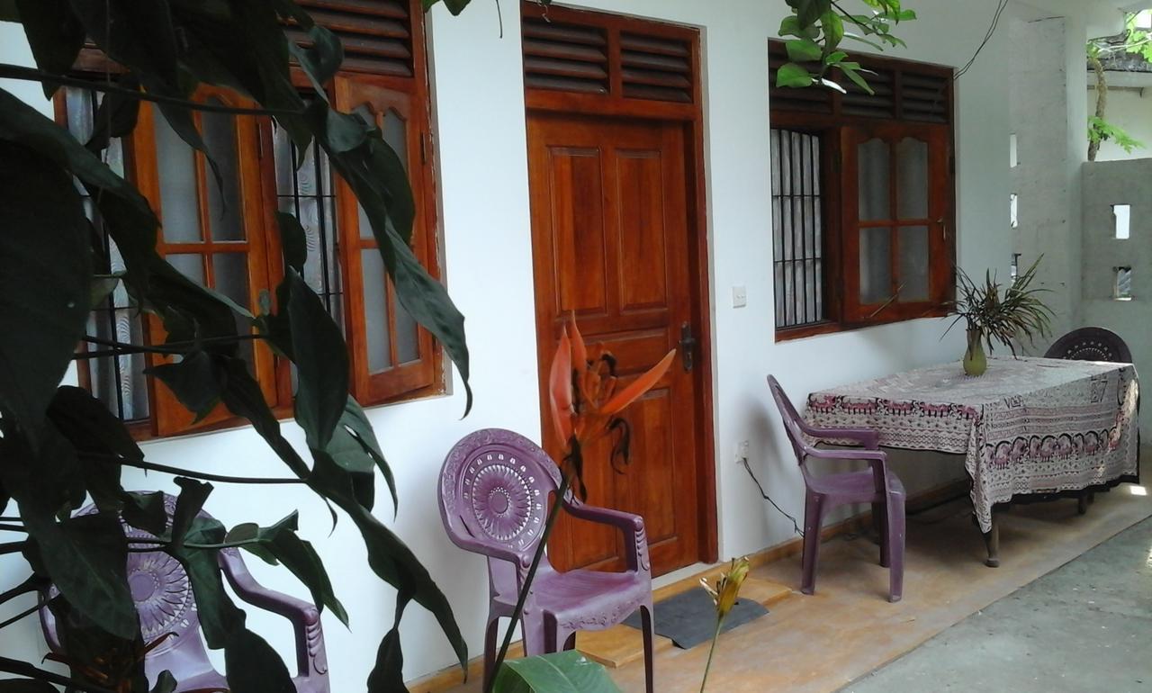Ameesha Guesthouse Unawatuna Zewnętrze zdjęcie